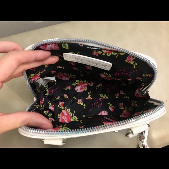 Betsey Johnson mini dome satchel floral pattern - Picture 3 of 4